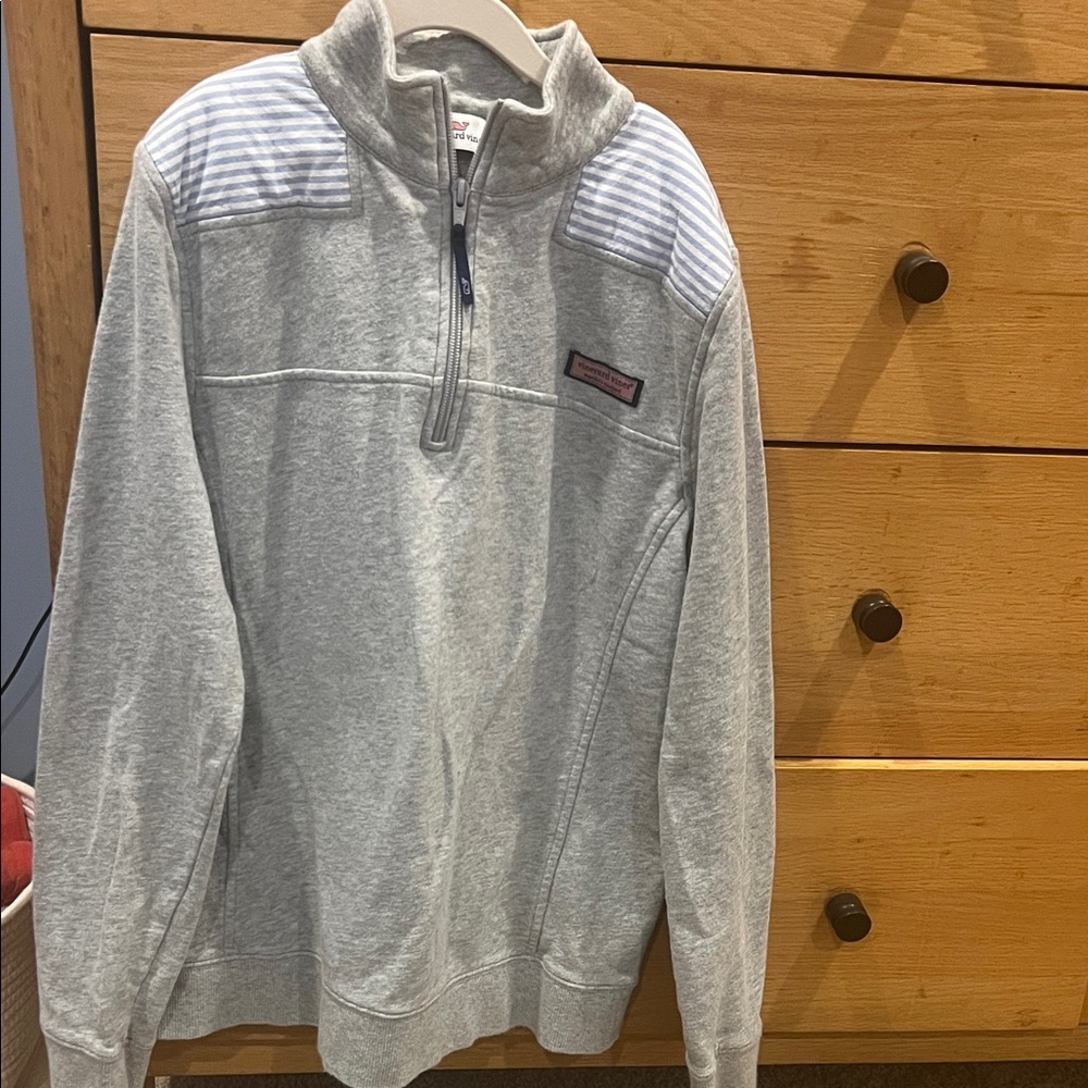 Vineyard Vines Light Gray Quarter-Zip Pullover with Blue-White Stripe Accent